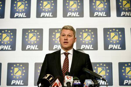Predoiu, despre „excursia” premierului la Baku: O adevarata cerseala diplomatica
