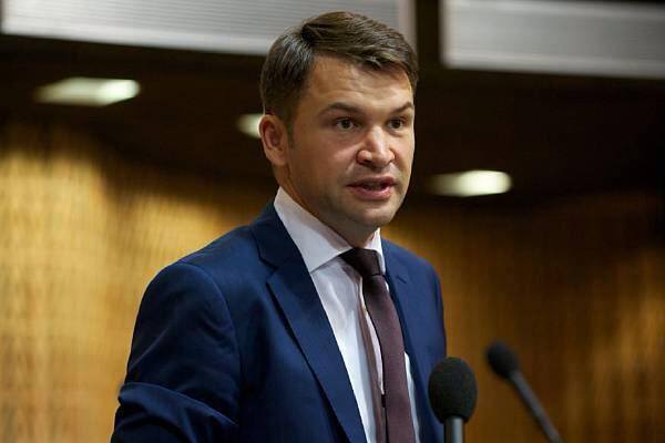 Liberalii s-au decis: depun vineri motiunea de cenzura la adresa Guvernului