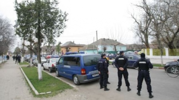 Mire, ridicat de politisti de la propria nunta. Este acuzat de trafic de persoane!
