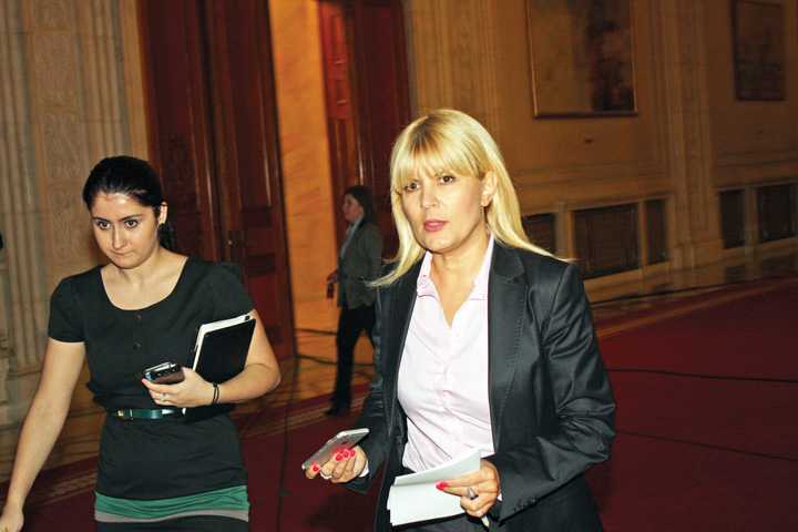 Udrea: Avem lideri politici slabi!