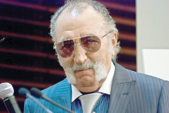 UniCredit a cumparat toate actiunile lui Ion Tiriac