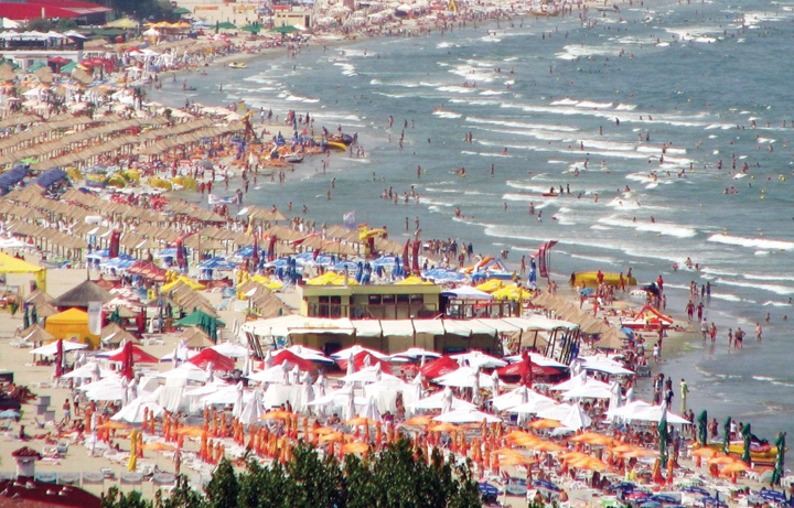 Decizia Guvernului prin care s-ar „pune lacăt litoralului românesc”. Falimentul din HoReCa bate la uşă?