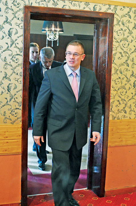 Deputat PNL: MRU „parasuta” lui Ponta