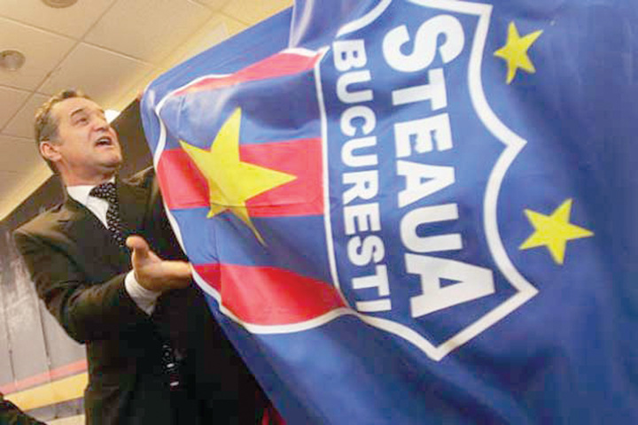 becali steag steaua emblema - Ziarul National
