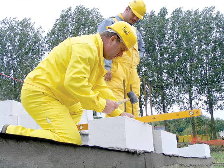 Rezistenta la cutremur si izolarea termica, obligatorii la constructia caselor
