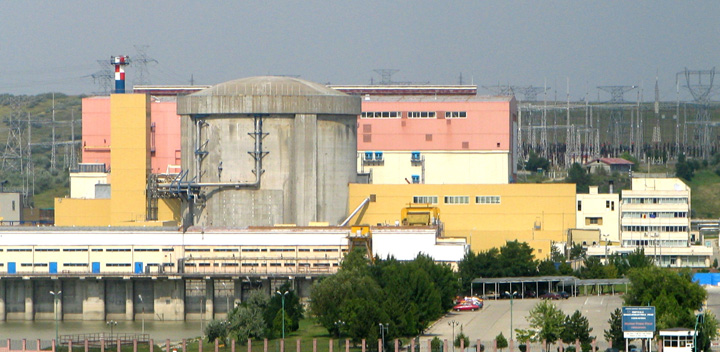 Anularea taxei pe stalp salveaza companiile energetice pe Bursa