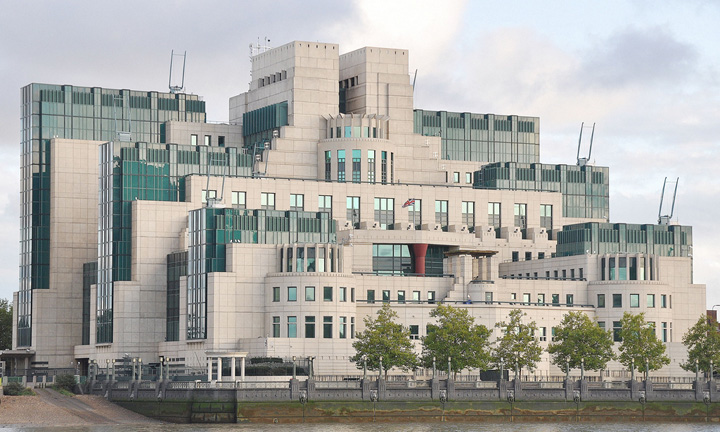 Londra isi recheama spionii dupa ce Rusia si China au avut acces la dezvaluirile lui Snowden