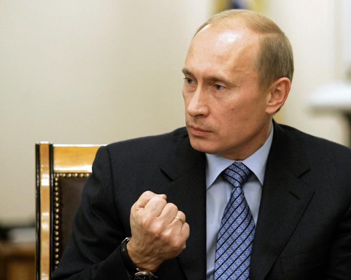 Putin: Rusia trebuie sa se apere pentru ca NATO ajunge la frontierele sale