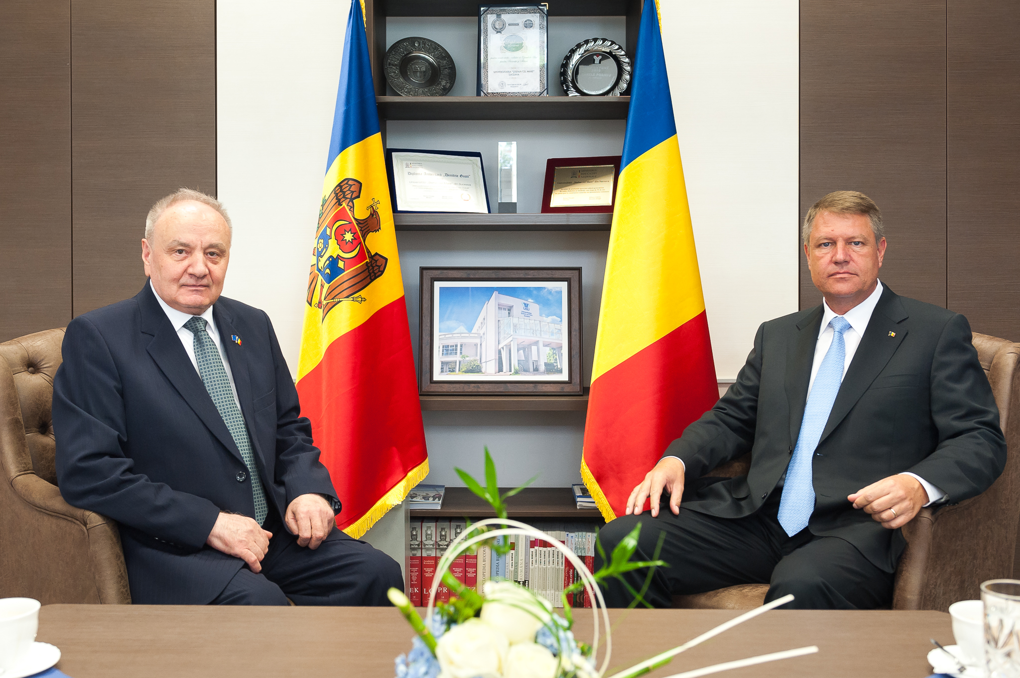 Presedintele Timofti se afla in Romania. Iohannis: Republica Moldova isi poate implini destinul doar in UE