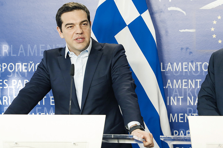 Criza elena se domoleste, Grecia reia plata datoriilor