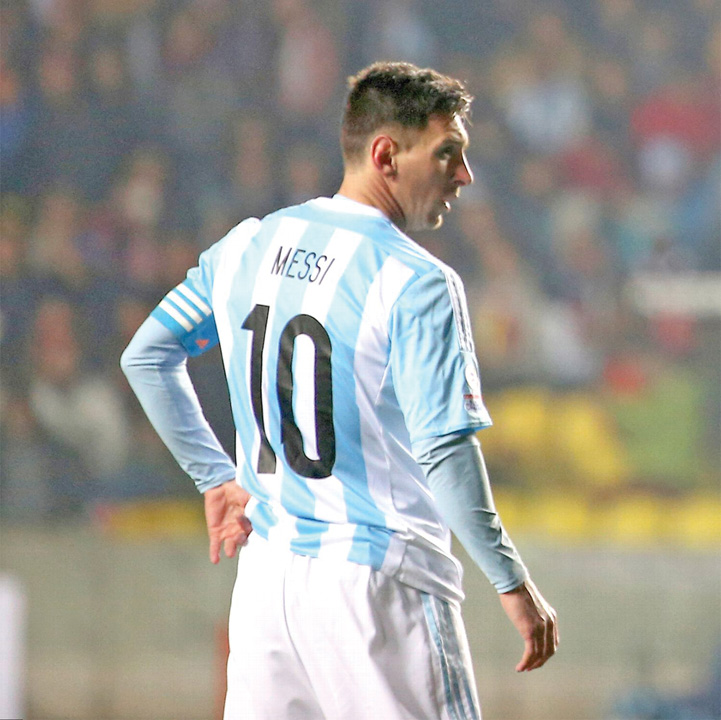 Messi duce Argentina in finala la Copa America