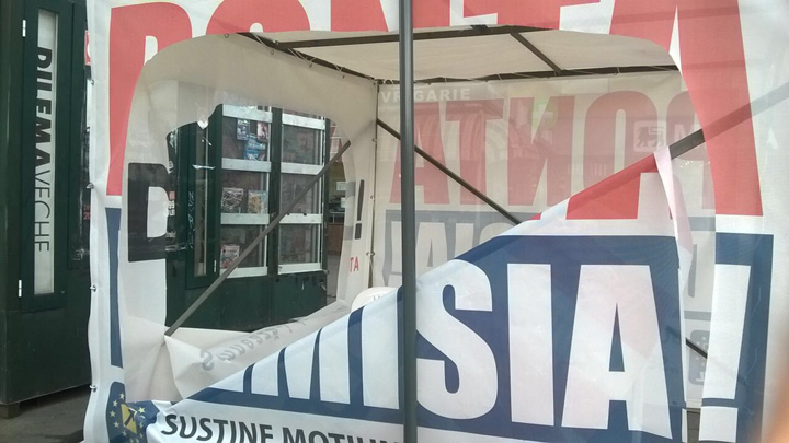 Liberalii se plang ca sunt hartuiti de pesedisti