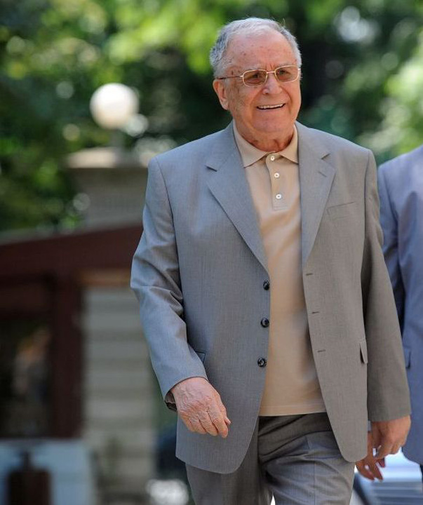 ion iliescu - Ziarul National