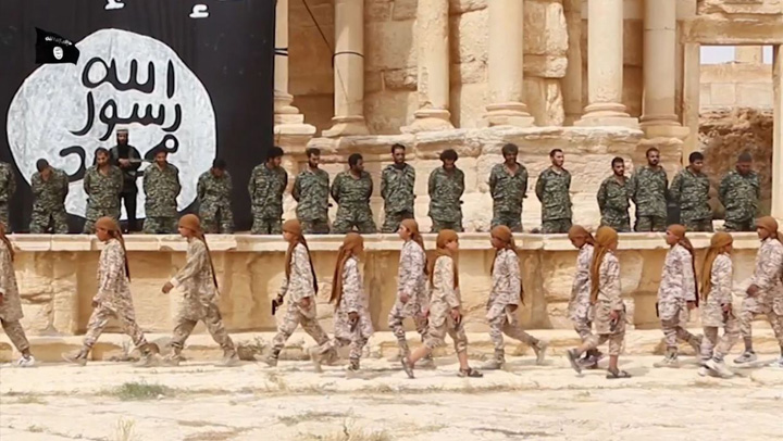 ISIS a executat 25 de sirieni intr-un amfiteatru din orasul antic Palmira
