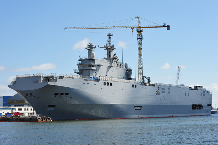 Afacerea Mistral il costa pe Hollande 1,2 miliarde de euro