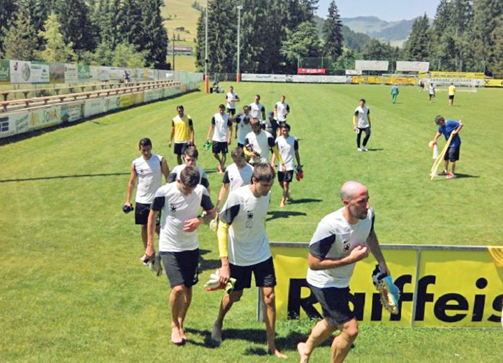 steaua jucatori la antrenament - Ziarul National