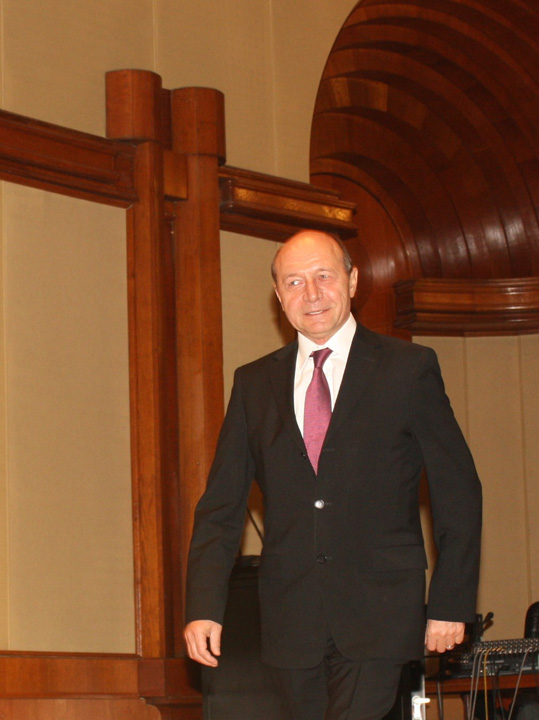traian basescu - Ziarul National