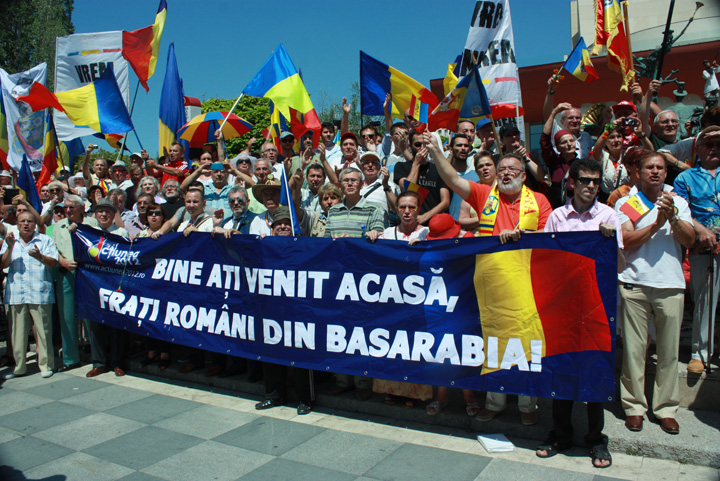 Tinerii unionisti, primiti de presedinte pe Facebook