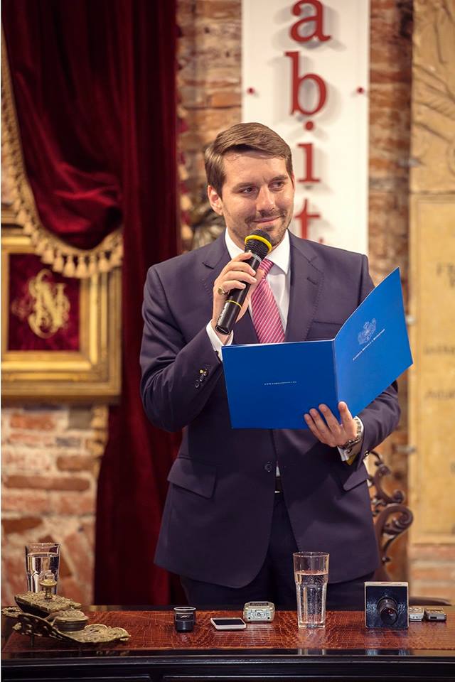 Prima reactie oficiala a nepotului Regelui Mihai, Nicolae, dupa ce bunicul sau i-a retras titlul de Principe