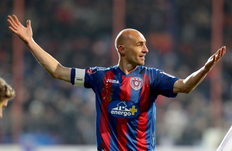 Vicecampioana, somata sa-si achite restantele. ASA, banii sau punctele!