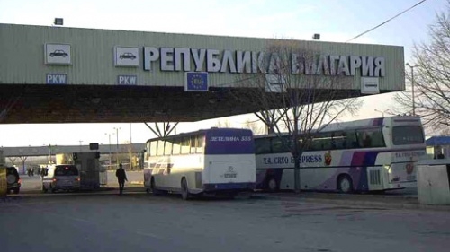 Bulgarii continua controalele suplimentare la granite. MAE: masura, din motive de securitate