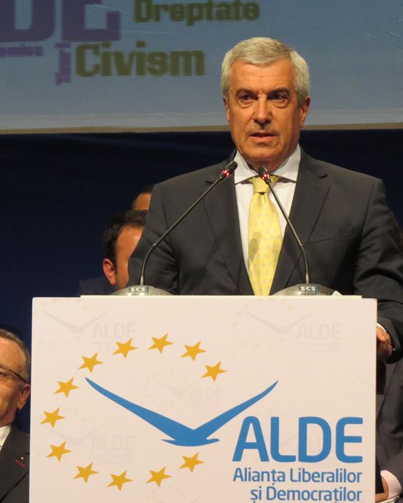 Tariceanu il da afara pe Visan din PMP!