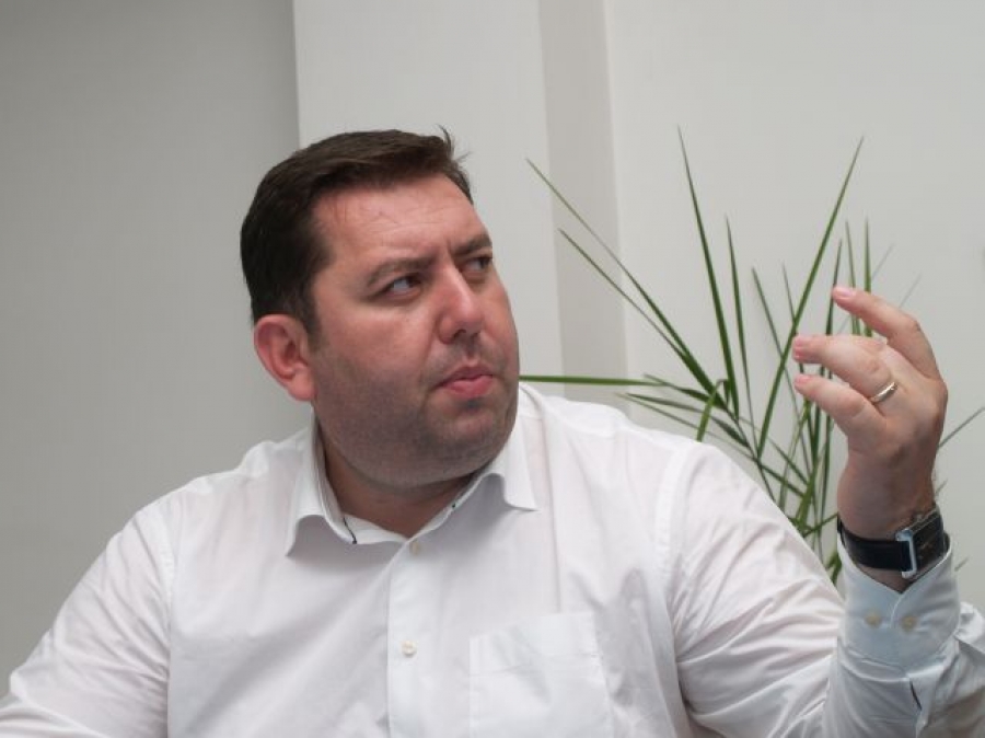 Fostul sef al Politiei Locale Ploiesti, retinut pentru santaj. Azi va fi dus in fata instantei cu propunere de arestare