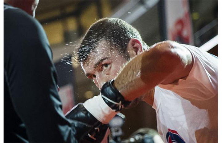 Bute se bate in SUA pentru centura IBF
