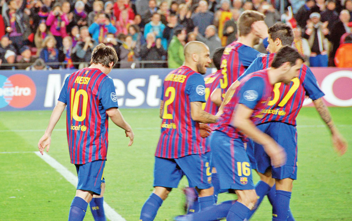 Barcelona mizeaza pe venituri de 633 de milioane de euro