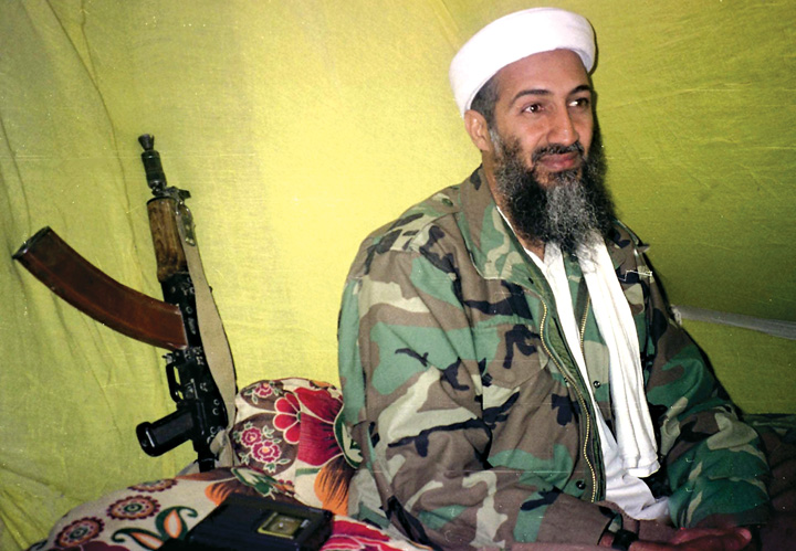 Mana dreapta a lui Osama bin Laden s-a cuplat pe matrimoniale din Guantanamo