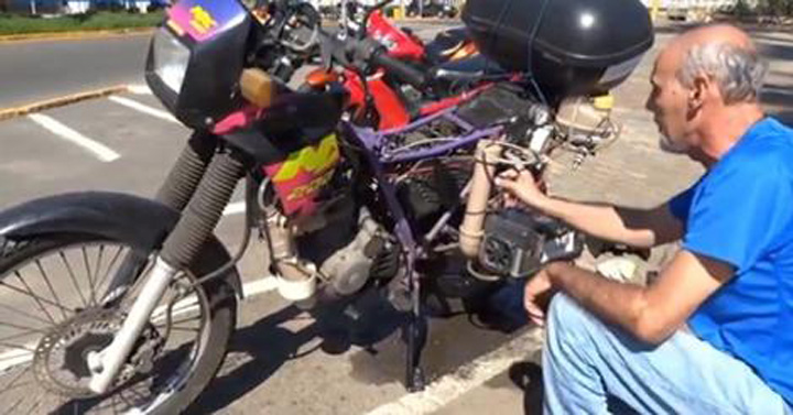 Un brazilian a inventat motocicleta alimentata cu apa