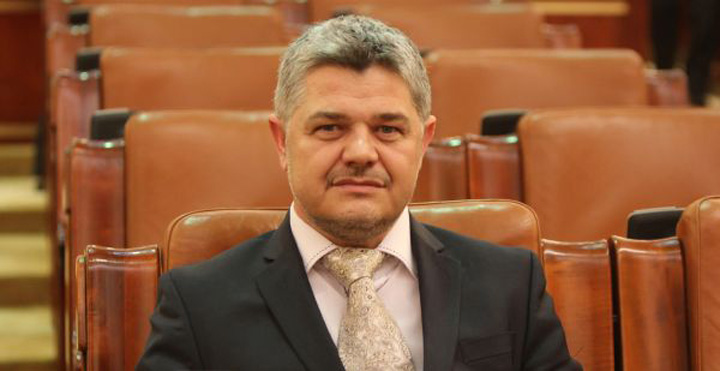 Pesedistii, satui de tehnocrati