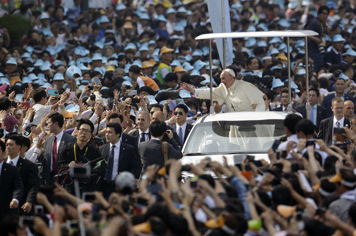 Papa Francisc, inconjurat de un milion de oameni la Philadelphia