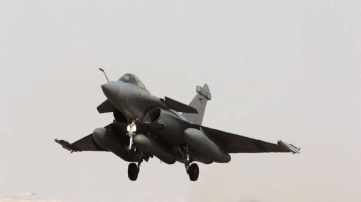 Franta a desfasurat primele raiduri aeriene in Siria