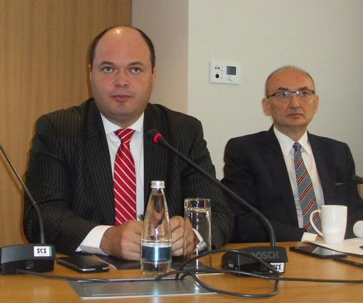 Codul fiscal favorizeaza importatorii si suprataxeaza antreprenorii