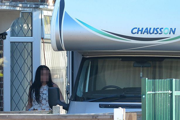 Aparitie ciudata: bordel mobil pe strazile din Manchester!