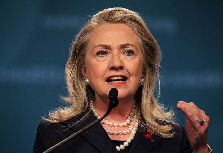 Hillary Clinton prezinta un plan pentru controlul armelor in SUA