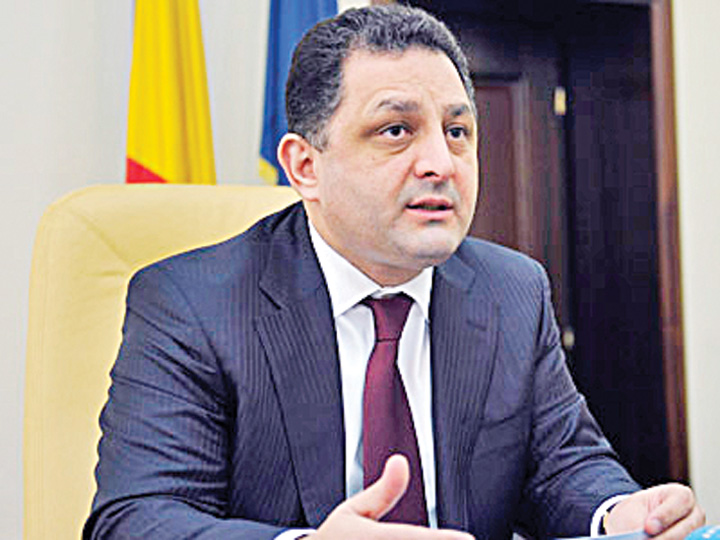 CONFERINTA - MARIAN VANGHELIE - VANGHELION - Ziarul National