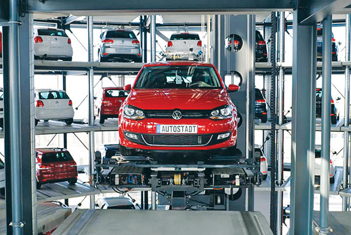 masini VW in turn de parcare - Ziarul National