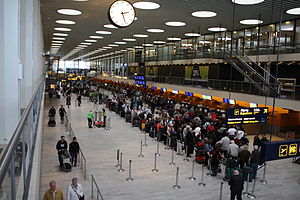 Alerta intr-un aeroport danez: un bagaj suspect a dus la evacuarea unui terminal