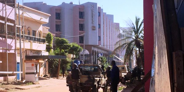 Luare de ostatici intr-un hotel de lux din Mali: in jur de 170 de oameni, captivi