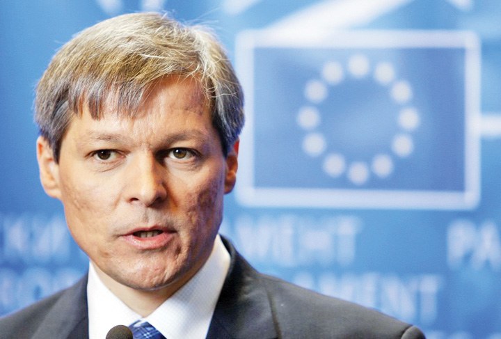 Basescu l-a impus pe Ciolos fara sa mearga la Cotroceni