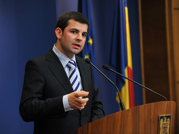 Ministerul Agriculturii ii tepuieste pe fermieri