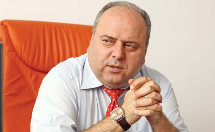 Pinalti, trimis in judecata