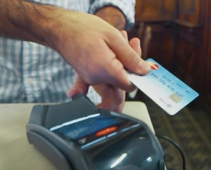 MasterCard card cu amprenta - Ziarul National
