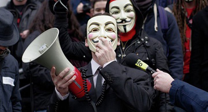 Anonymous a gasit un portofel electronic al ISIS cu trei milioane de dolari in bitcoins