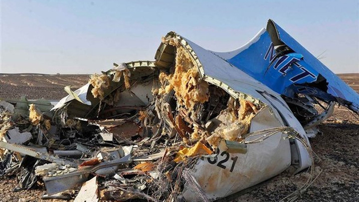 Washington si Londra: O bomba a fost la originea prabusirii avionului rusesc in Egipt