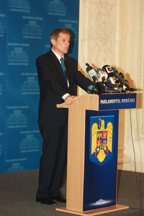 dacian ciolos2 - Ziarul National