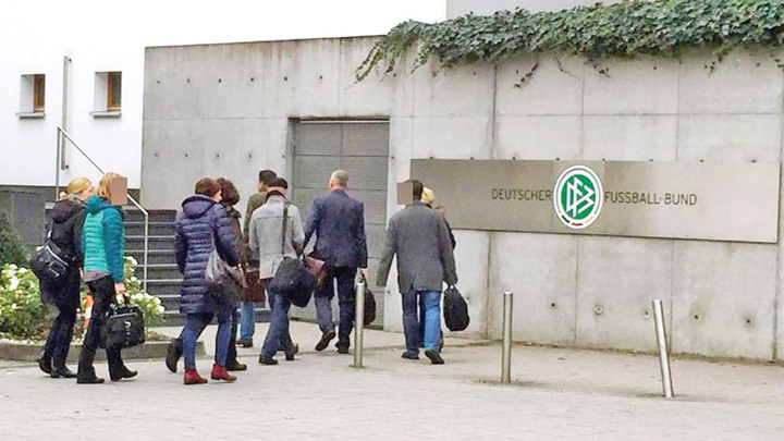 Perchezitii la sediul DFB si la resedintele ultimilor doi presedinti!
