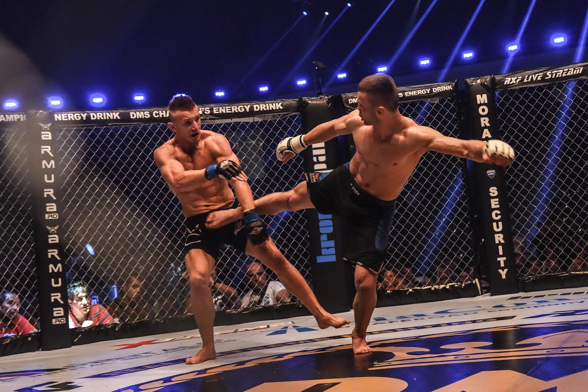 Mare show de MMA in Sala Polivalenta din Bucuresti